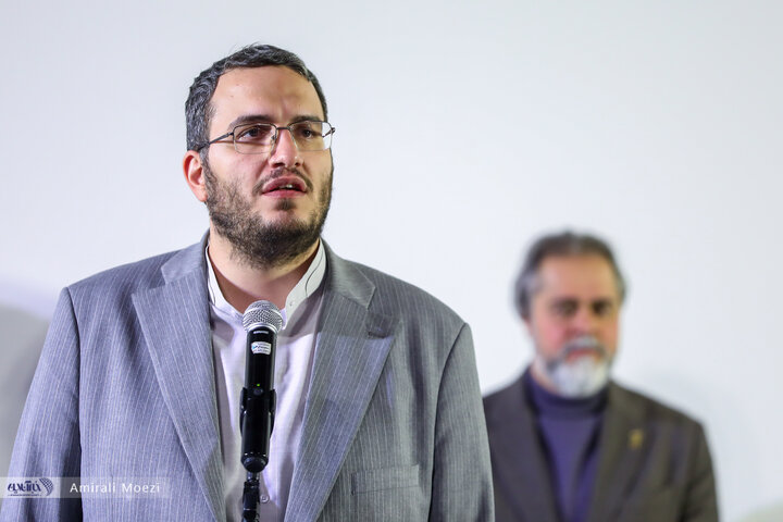 مراسم تقدیر از «سلاف فواخرجی» بازیگر فیلم «سرزمین فرشته ها»