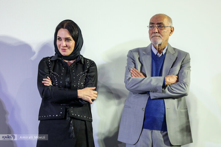 مراسم تقدیر از «سلاف فواخرجی» بازیگر فیلم «سرزمین فرشته ها»