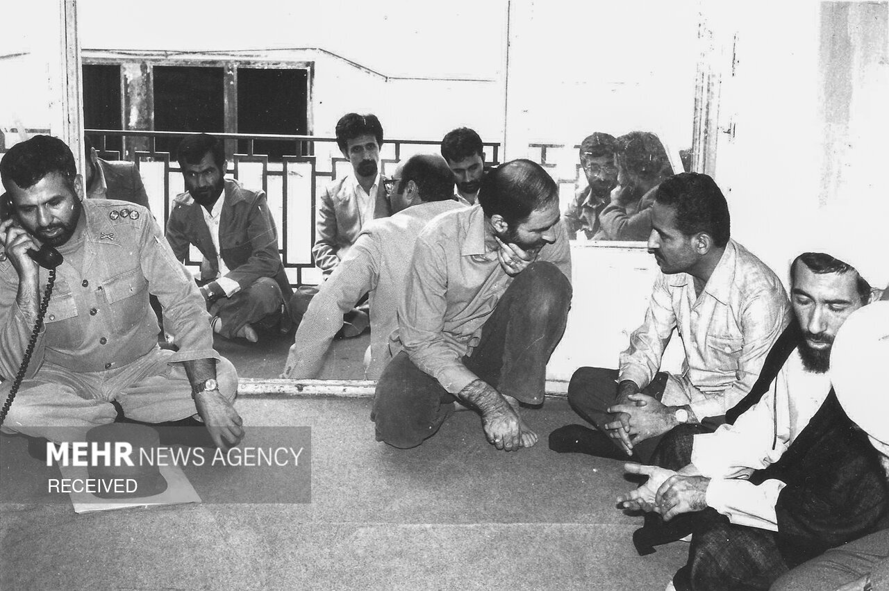 تصاویری از همراهی وزیر دفاع با شهید رجایی و هاشمی رفسنجانی