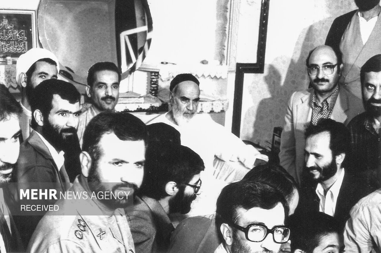 تصاویری از همراهی وزیر دفاع با شهید رجایی و هاشمی رفسنجانی