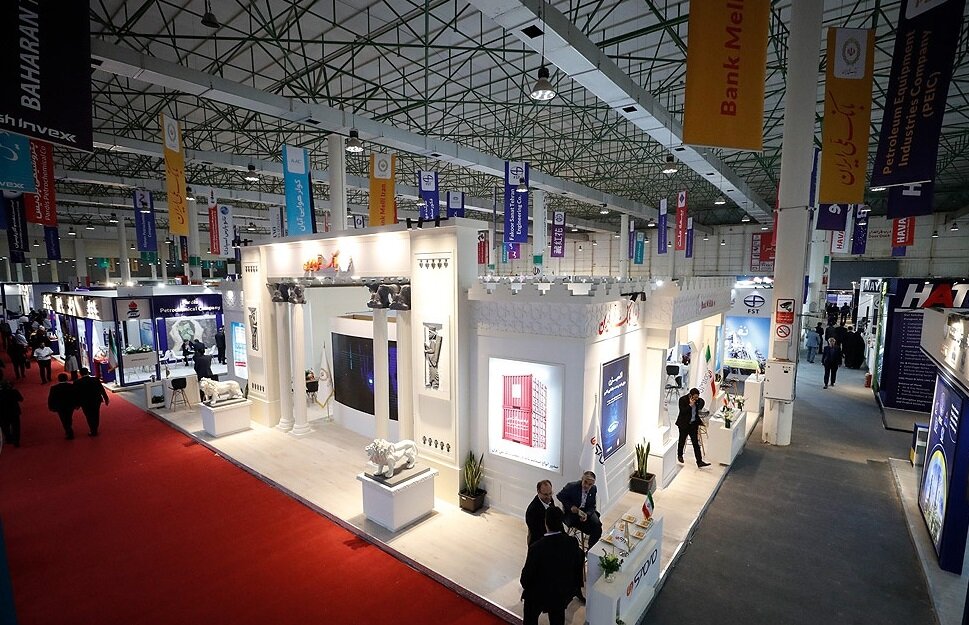 برگزاری همایش و نمایشگاه تخصصی در حوزه نفت، گاز، پتروشیمی و پالایش در جزیره کیش برگزار خواهد شد. برگزاری همایش و نمایشگاه تخصصی در حوزه نفت، گاز، پتروشیمی و پالایش در جزیره کیش برگزار خواهد شد.