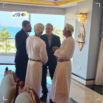 رایزنی خصوصی لاریجانی با وزرای عمانی + عکس رایزنی خصوصی لاریجانی با وزرای عمانی + عکس