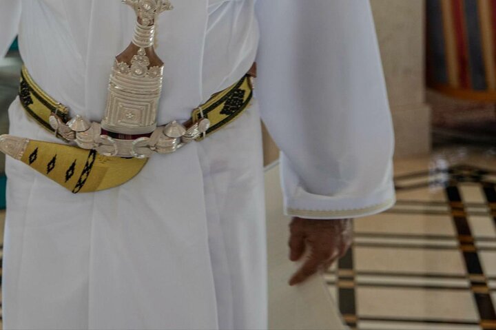 وزیر عمان در دیدار با لاریجانی نامه و پیام به ایران تحویل داد