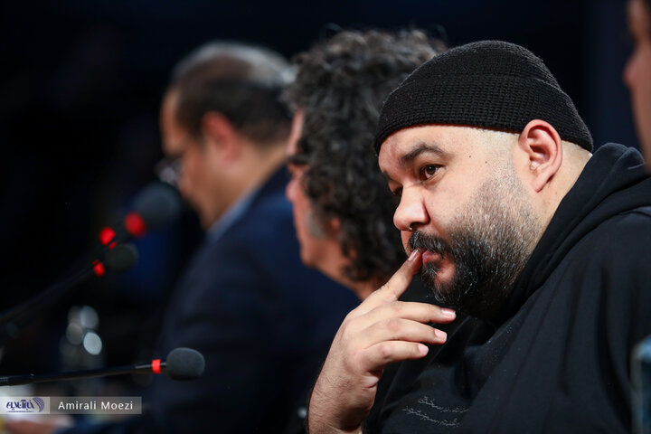 نشست فیلم جهان مبهم هاتف