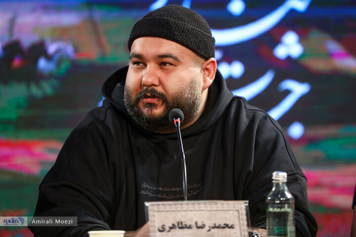 نشست فیلم جهان مبهم هاتف