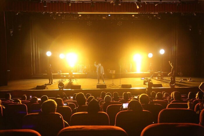 پیشکسوت موسیقی خراسان در جشنواره فجر تجلیل شد/استقبال از اجراهای پاپ