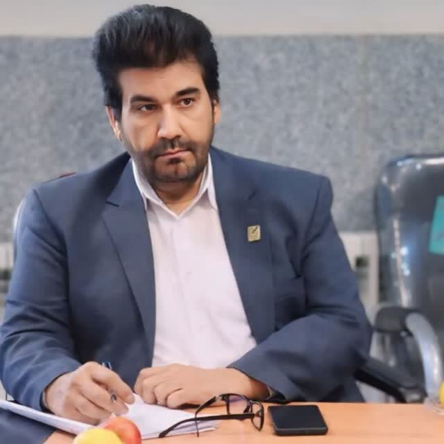 ازسالها تلاش  پیشکسوت رسانه لرستان تجلیل شد