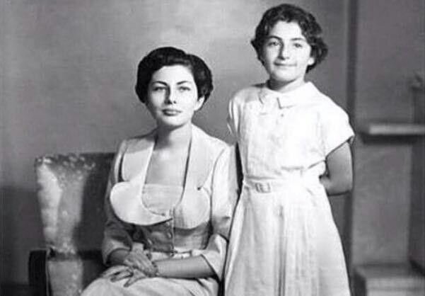 تحلیلی بر خاطرات علمی: دشواریهایی که بر سر والاحضرت ثریا آمد، عمدتاً به دلیل نادرستیها در رفتار با شهناز بود. تحلیلی بر خاطرات علمی: دشواریهایی که بر سر والاحضرت ثریا آمد، عمدتاً به دلیل نادرستیها در رفتار با شهناز بود.