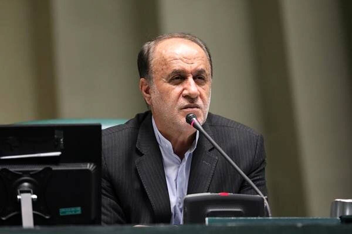 حاجیبابایی: اگر آمریکا «بمبهای مادر» را بیاورد، «موشکهای پدر» را به سراغش خواهیم فرستاد + فیلم