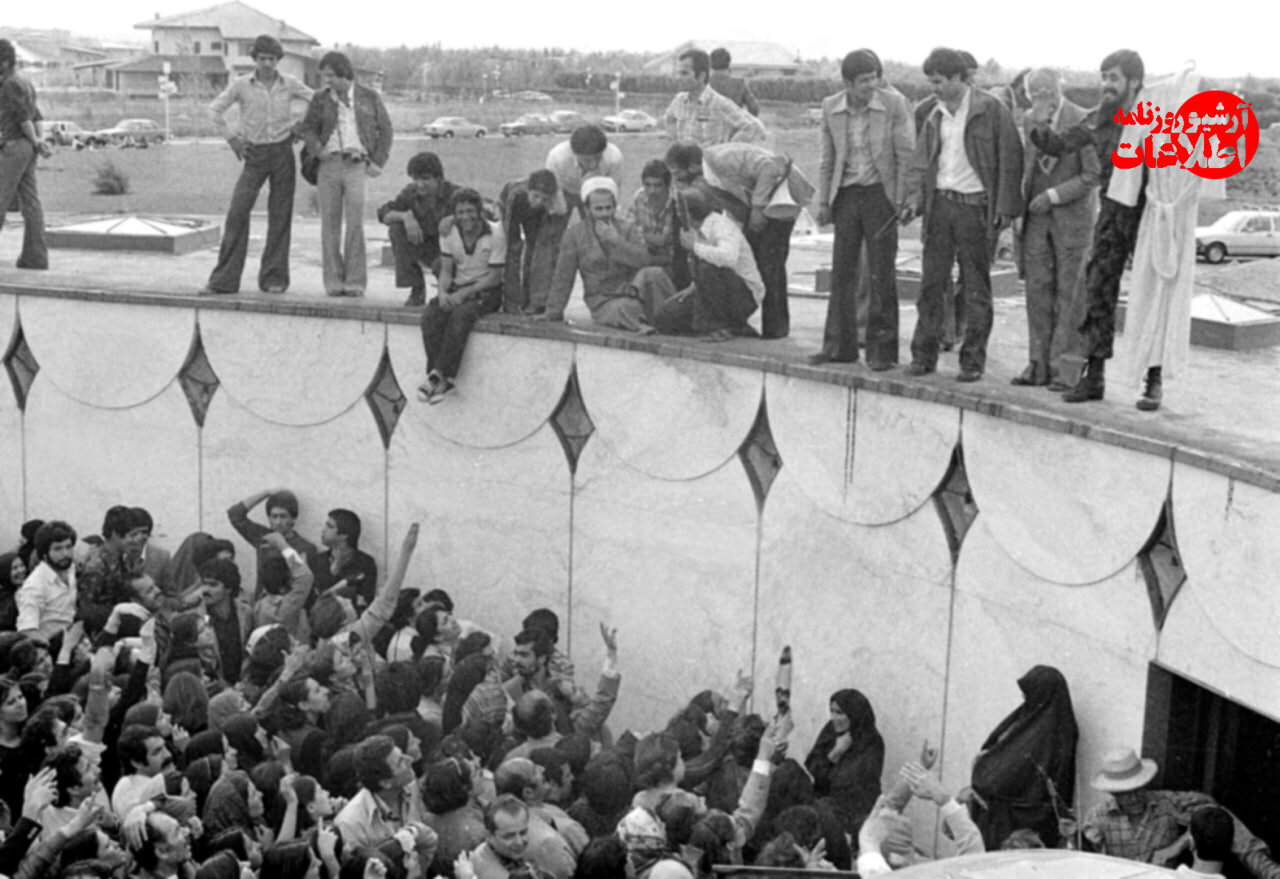 حراج لباسهای شمس پهلوی، خواهر شاه در کرج؛ اسفند ۵۷