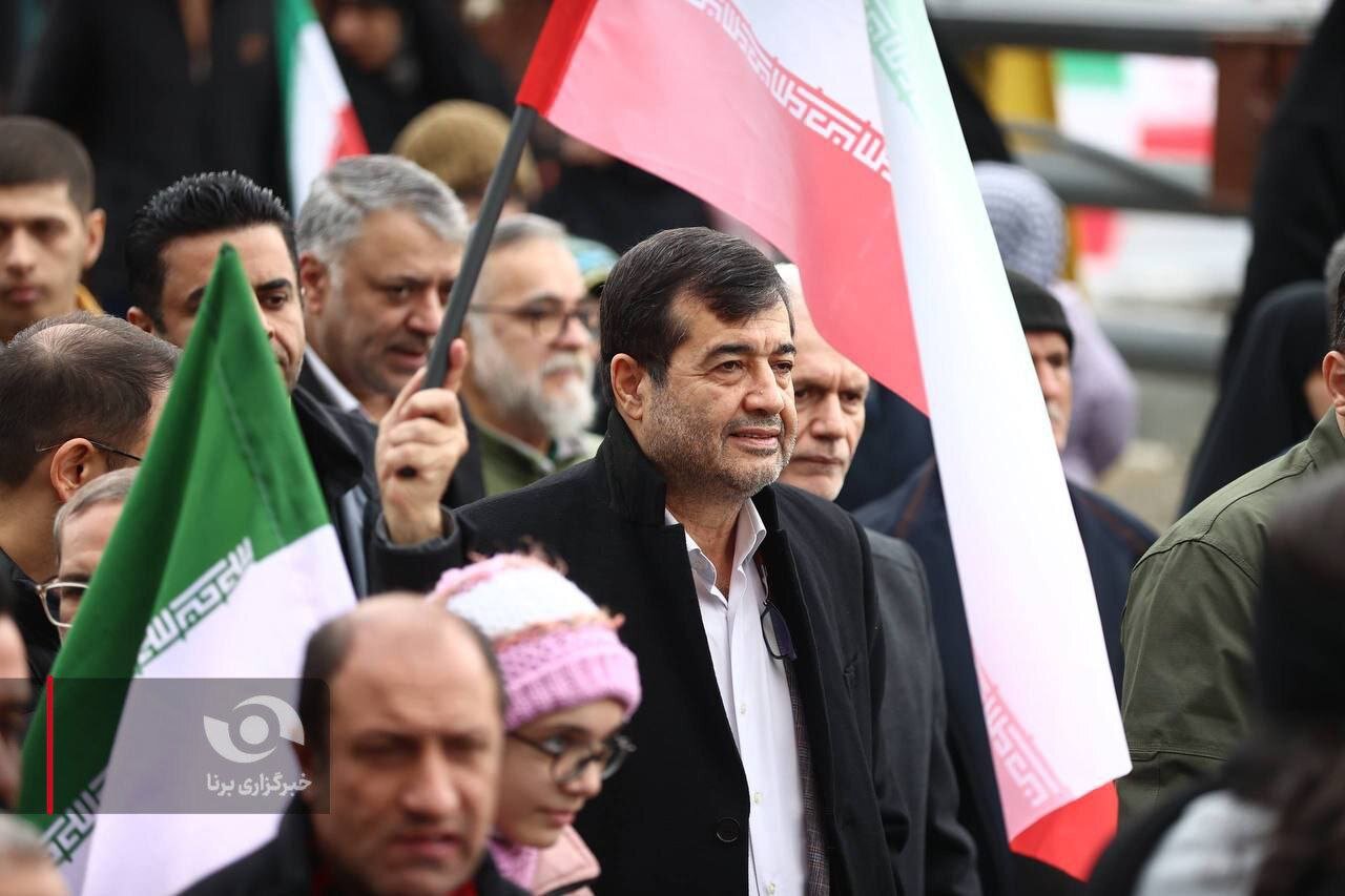 اعضای دولت در راهپیمایی ۲۲ بهمن حاضر شدند/ از عارف و عراقچی تا اسلامی و ستار هاشمی + تصاویر