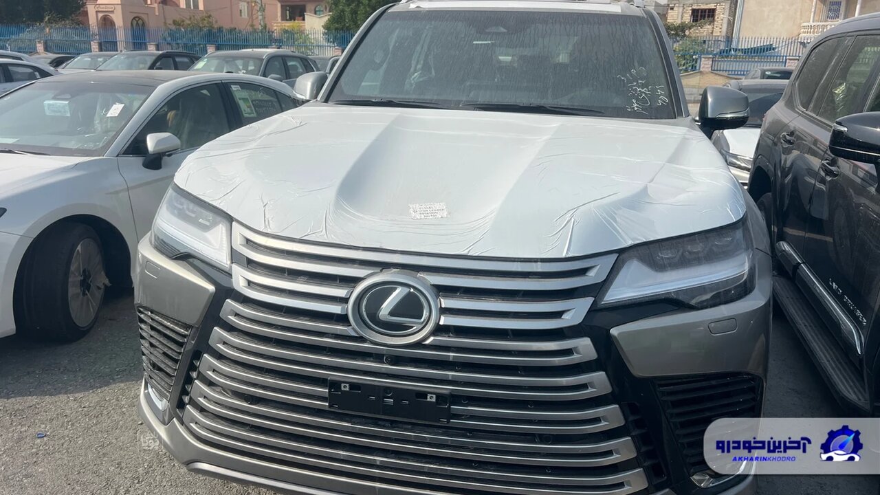 شاسی بلند لوکس جدید لکسوس در ایران / عکس