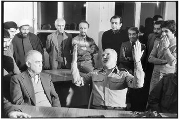 فرماندار نظامی تهران، ۲۲ بهمن ۵۷: هنگام دستگیری کتکم زدند ولی مهم نیست