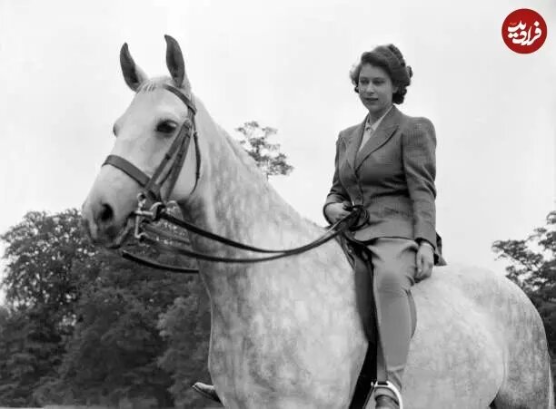 عکس/ ملکه الیزابت دوم در جوانی و سوار بر اسب؛ سال ۱۳۲۰