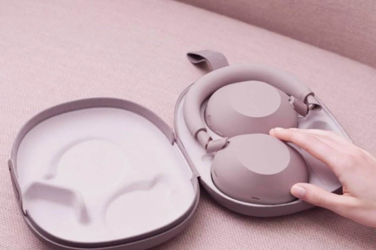 هدفون جذاب و صورتی سونی به بازار معرفی شد هدفون جذاب و صورتی سونی به بازار معرفی شد