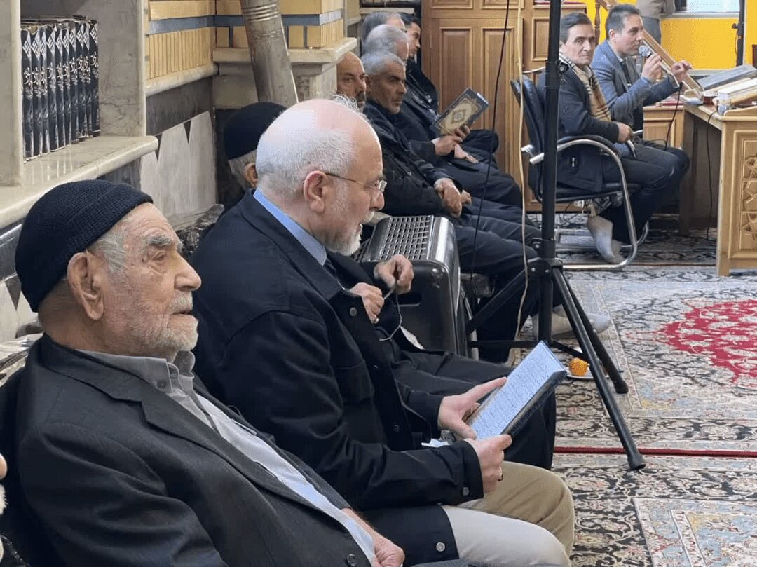 قالیباف با پدرش به مجلس ختم رفت +تصویر