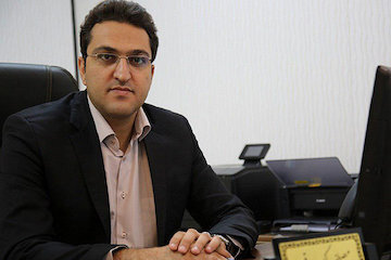 بازگشایی گردنه گله بادوش در شهرستان الیگودرز  با تلاش راهداران