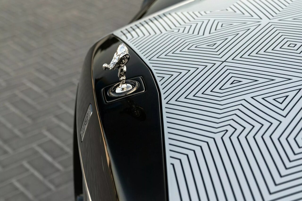 حکاکی با لیزر، روی کاپوت رولزرویس فانتوم