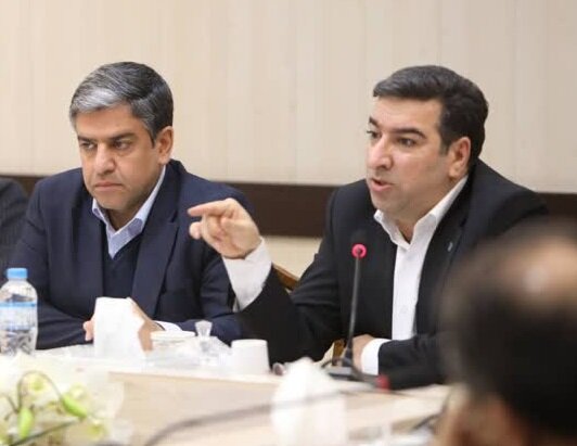 دولت به تمرکز بر روی استانهای کمتر برخوردار اهمیت ویژهای میدهد. دولت به تمرکز بر روی استانهای کمتر برخوردار اهمیت ویژهای میدهد.