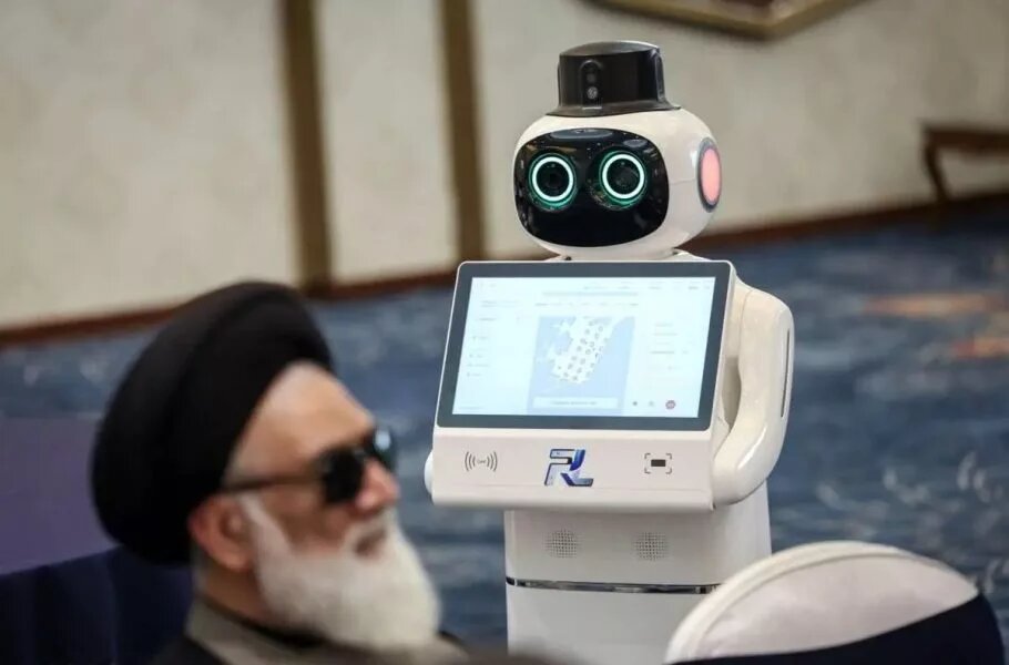 قوه قضاییه به دنیای هوش مصنوعی قدم گذاشت: معرفی رباتی انساننما در حوزه حقوقی قوه قضاییه به دنیای هوش مصنوعی قدم گذاشت: معرفی رباتی انساننما در حوزه حقوقی