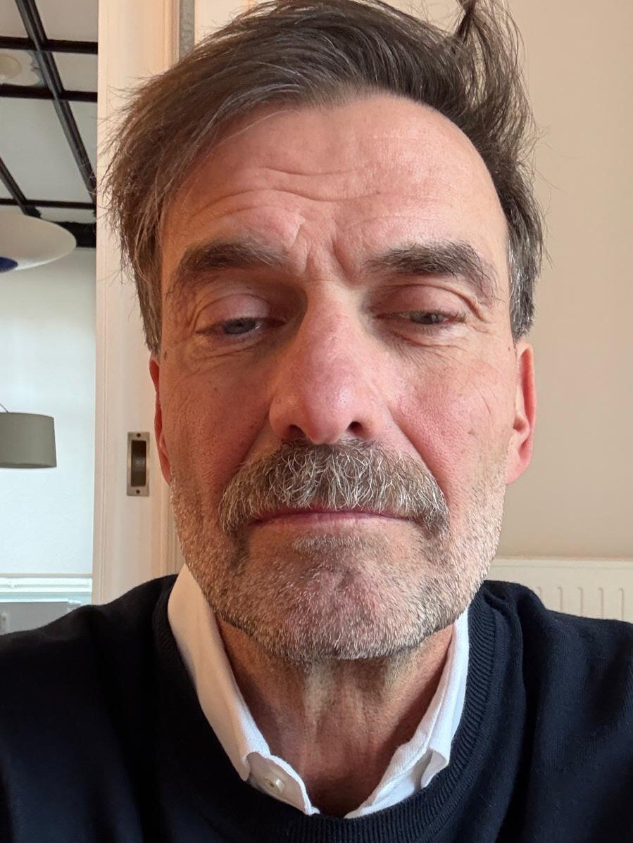 عکس | تغییر چهره بامزه یورگن کلوپ؛ آقای معمولی تد لاسو شد!