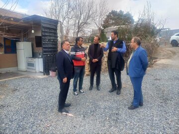 بازدید معاون استاندار قم از واحد بوم‌گردی نخبۀ قمی در روستای قلعه‌چم