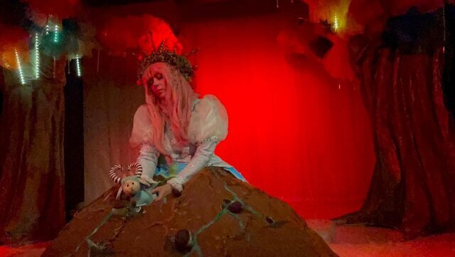 نمی‌خواهیم رنج را انکار کنیم