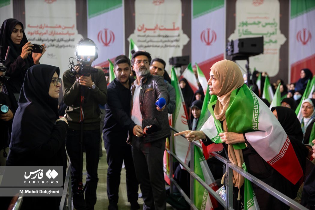 تصاویر خاص از مراسم چهلم جانباختگان وقایع دی ماه + عکس