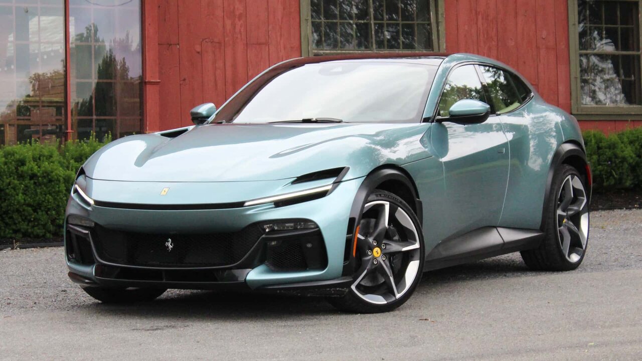 پاداش ۳ میلیارد تومانی فراری به کارکنان شرکت