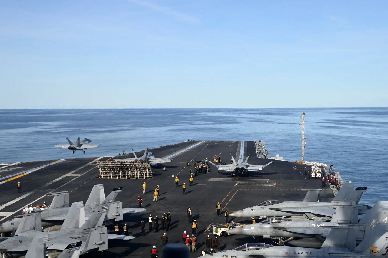 سایه سنگین جنگ بر مذاکرات حاکم است / اظهارات دیپلماتها درباره «پیشرفت»، در حالی که نظامیان در حالت آمادگی قرار دارند / چرایی بیعلاقگی آمریکا به ادامه مذاکرات با ایران. سایه سنگین جنگ بر مذاکرات حاکم است / اظهارات دیپلماتها درباره «پیشرفت»، در حالی که نظامیان در حالت آمادگی قرار دارند / چرایی بیعلاقگی آمریکا به ادامه مذاکرات با ایران.