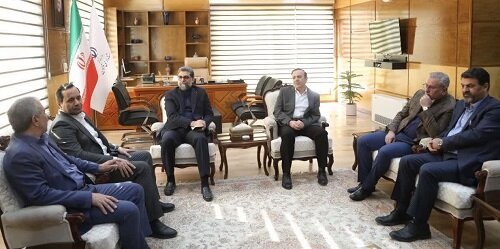 احیای واحدهای تولیدی غیرفعال و جذب سرمایهگذاران، به عنوان یک اولویت اصلی در استان قزوین معرفی شد. احیای واحدهای تولیدی غیرفعال و جذب سرمایهگذاران، به عنوان یک اولویت اصلی در استان قزوین معرفی شد.