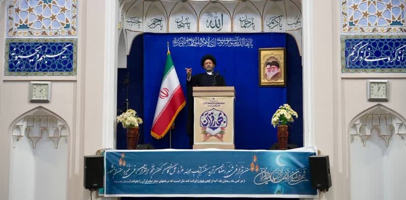 امام جمعه اردبیل: با ادامه سلطنت پهلوی کسی برای ما رئیس میشد که ناموسش در آغوش یک آمریکایی است