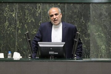 نسخه تازه مجلس برای افزایش حقوق‌ها/ نحوه افزایش حقوق‌ها در سال تغییر می‌کند؟