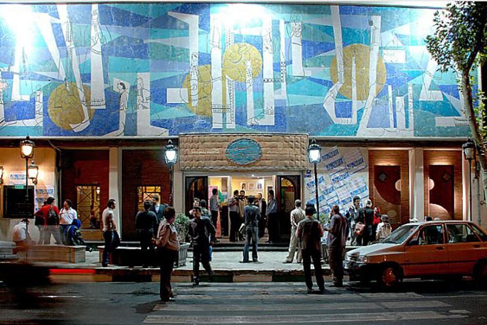 از بهرام بیضایی در سنگلج تا پروین اعتصامی در کانون/ روزنامه‌رسانی مهربان در جست‌وجوی دوستان گم‌شده‌اش