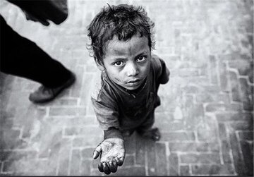 فقر ابزاری است که شیطان با آن ایمان را نشانه می‌گیرد؛ رابطه فحشا و فقر