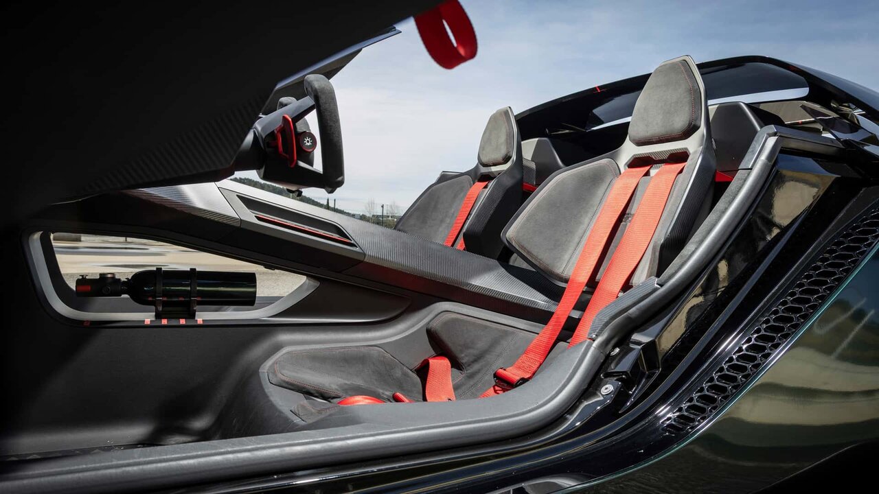 فولکس‌واگن گلف خاصی که سقف نداشت