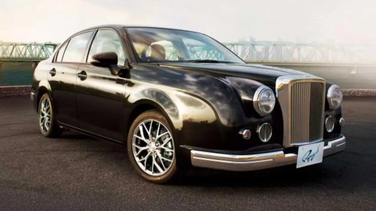 تویوتا کرولا با چهره بنتلی /عکس