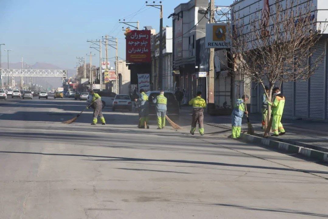 شروع فرآیند پاکسازی و ساماندهی ورودیهای شهر ارومیه به منظور اجرای طرحهای استقبال از فصل بهار. شروع فرآیند پاکسازی و ساماندهی ورودیهای شهر ارومیه به منظور اجرای طرحهای استقبال از فصل بهار.
