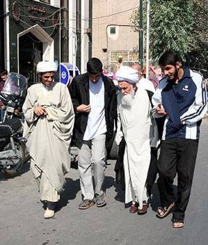 میان حرمت دیروز و حیرت امروز