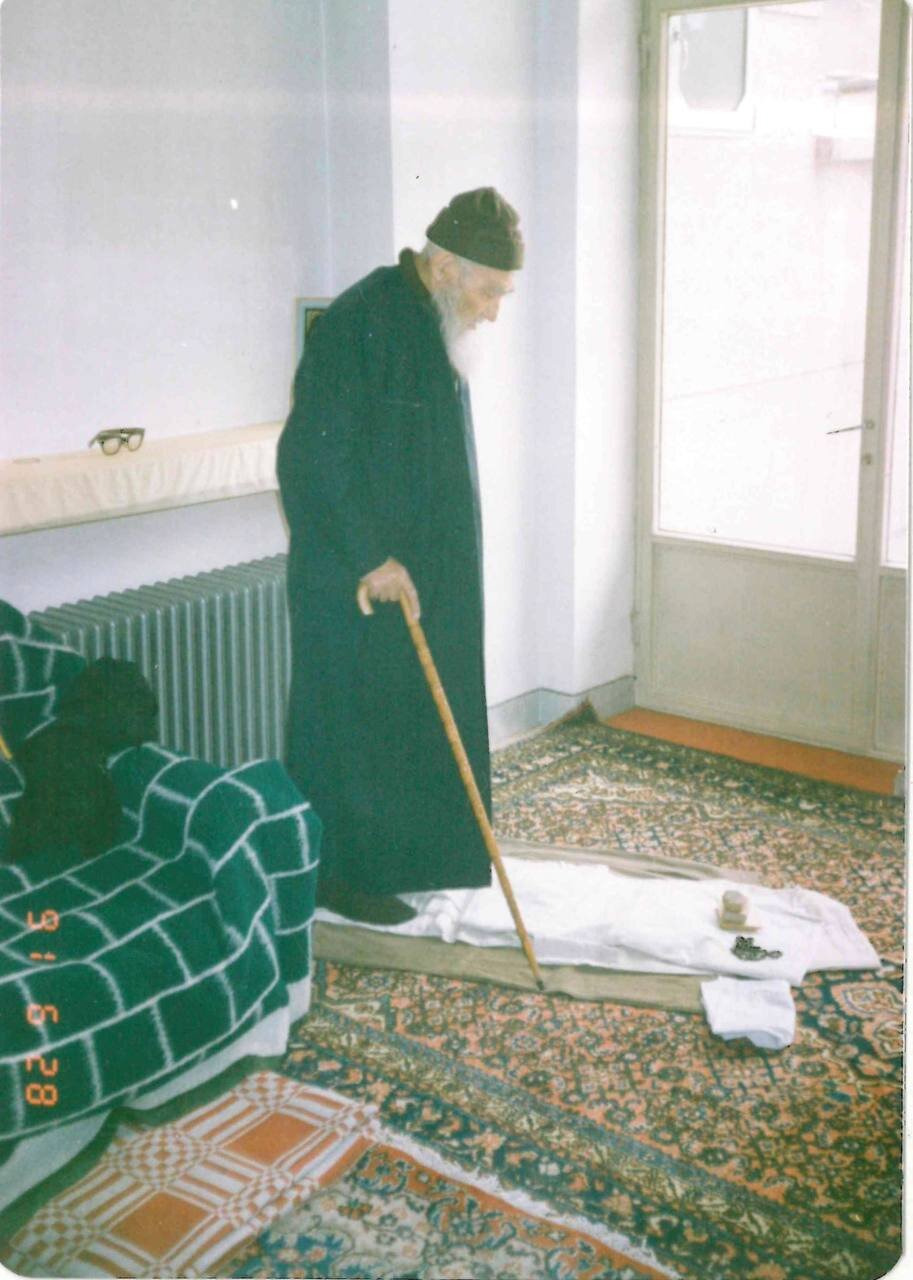 میان حرمت دیروز و حیرت امروز