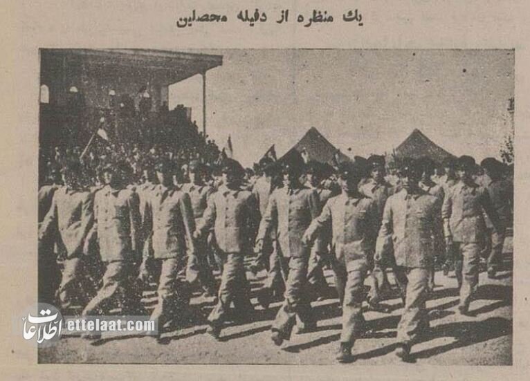 عکس‌هایی از جشن پیروزی کودتای سوم اسفند در بیابان‌های شمال تهران