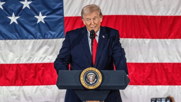 ترامپ خطاب به گرینلندی‌ها: کشتی در راه است!