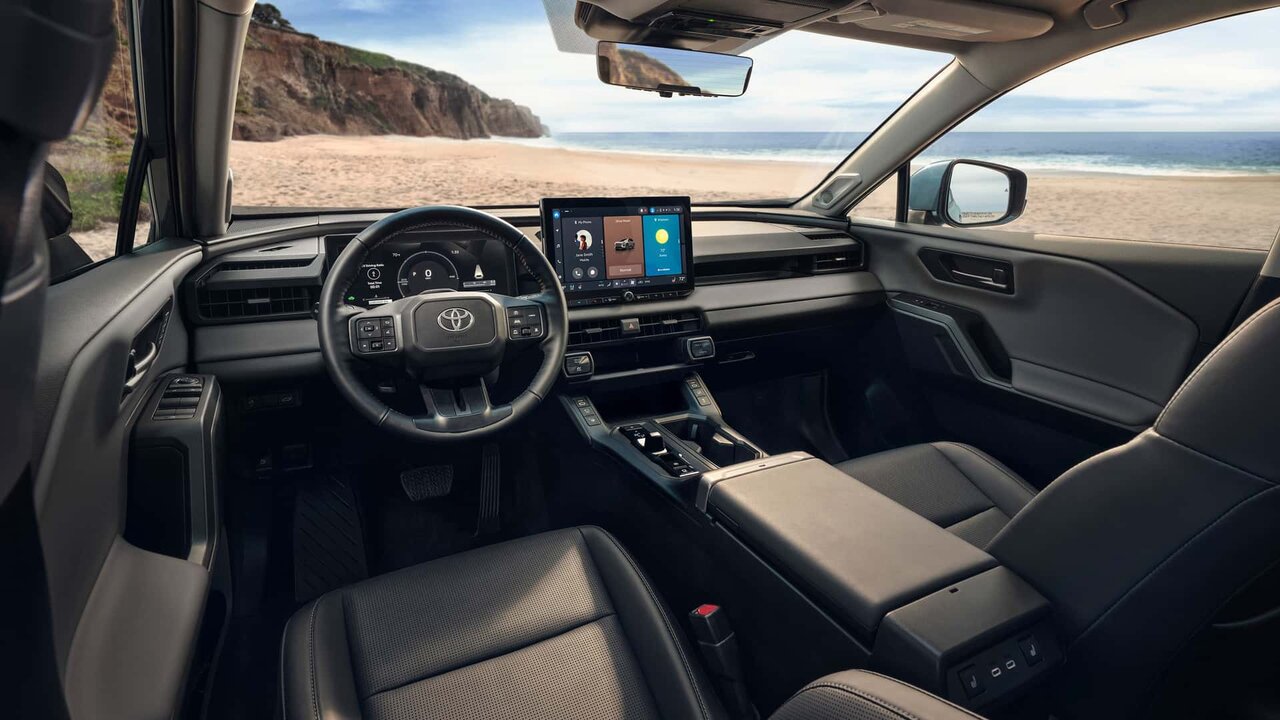 تامین برق خانه با تویوتا راو۴