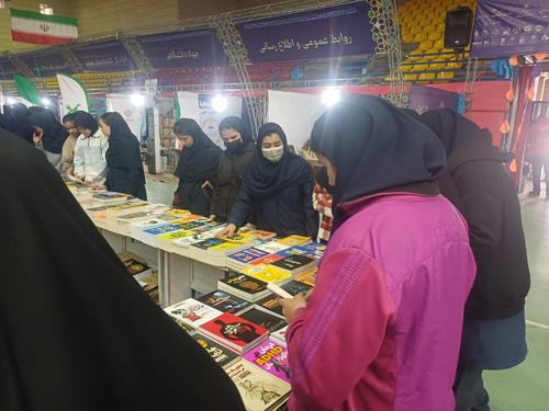 حضور پرشور خانوادهها و دانشآموزان در سالن غدیر