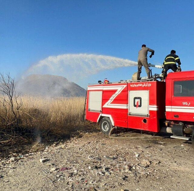 مهار آتش‌سوزی حاشیه پارک ملی دریاچه ارومیه