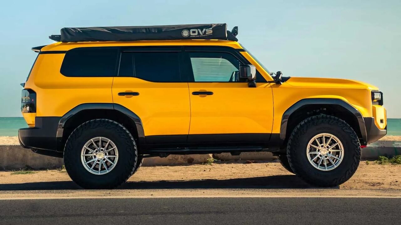 تبدیل تویوتا پرادو به هیولای آفرود برای نبرد با جیپ!