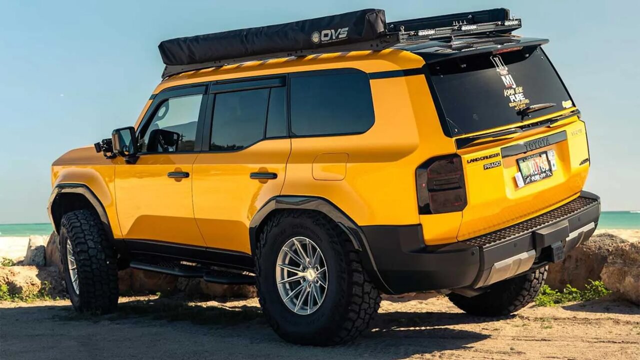تبدیل تویوتا پرادو به هیولای آفرود برای نبرد با جیپ!