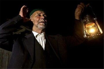 «سحرخوانی»؛ نوای بیدارباش ایمان در کوچه‌های خاموش رمضان