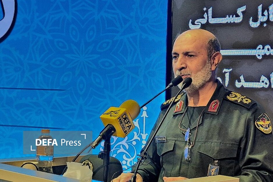 فرمانده عالیرتبه نیروهای مسلح به ایالات متحده هشدار داد: اگر آمریکا تصمیم نادرستی اتخاذ کند، باید خود را برای دریافت تعداد زیادی تابوت سربازانش آماده کند. فرمانده عالیرتبه نیروهای مسلح به ایالات متحده هشدار داد: اگر آمریکا تصمیم نادرستی اتخاذ کند، باید خود را برای دریافت تعداد زیادی تابوت سربازانش آماده کند.