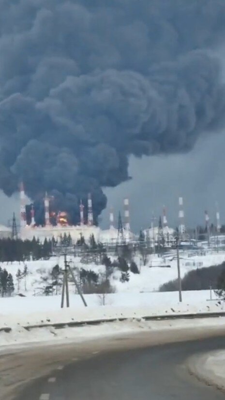 حمله سنگین اوکراین به تاسیسات نفتی روسیه؛ ایستگاه کلیدی پمپاژ نفت در آتش/ عکس